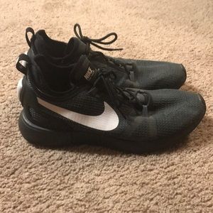 Nike Duel Racer sneaker